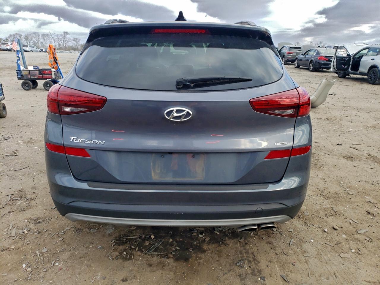 Hyundai TUCSON Limited Image 12