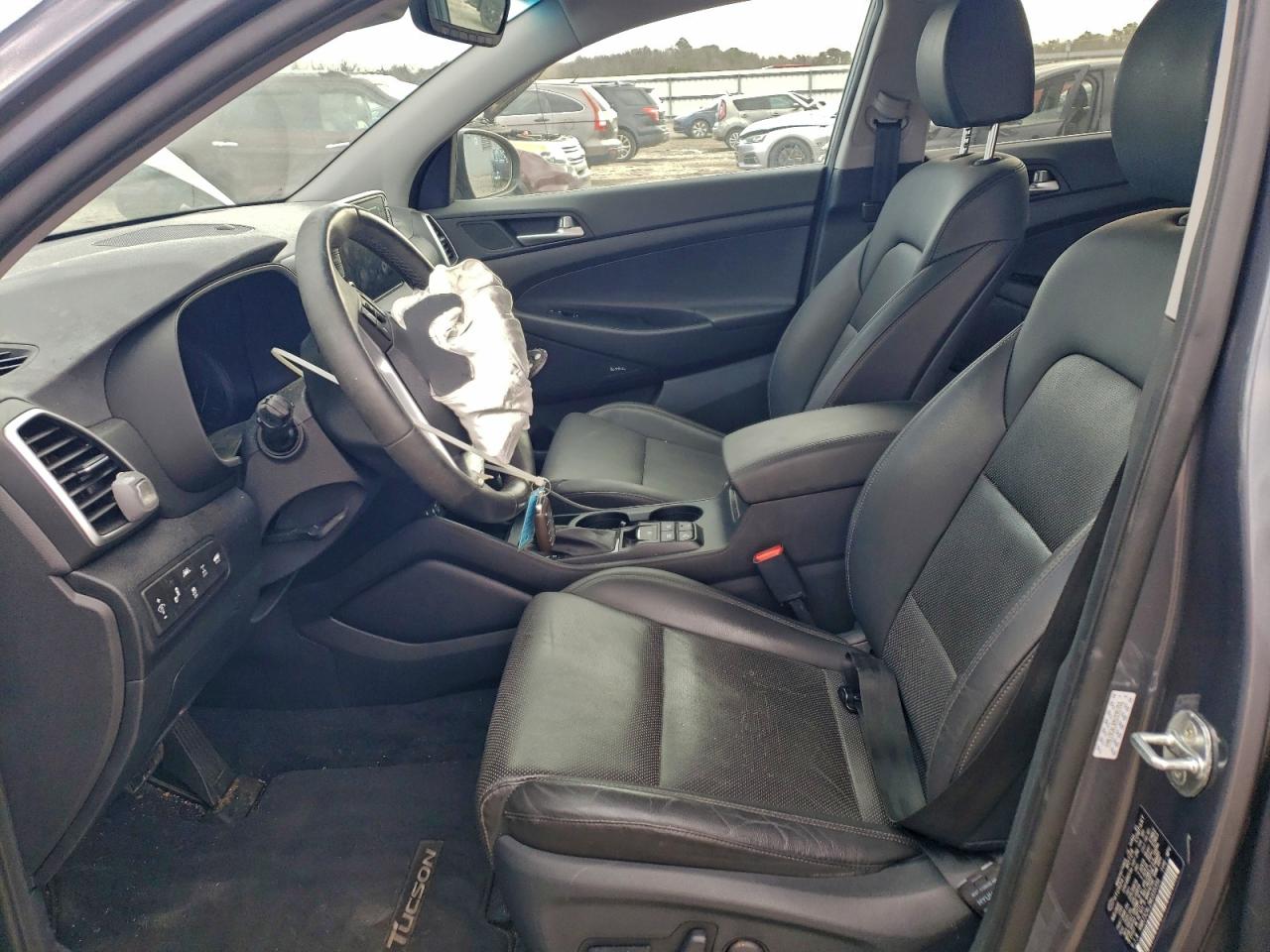 Hyundai TUCSON Limited Image 8