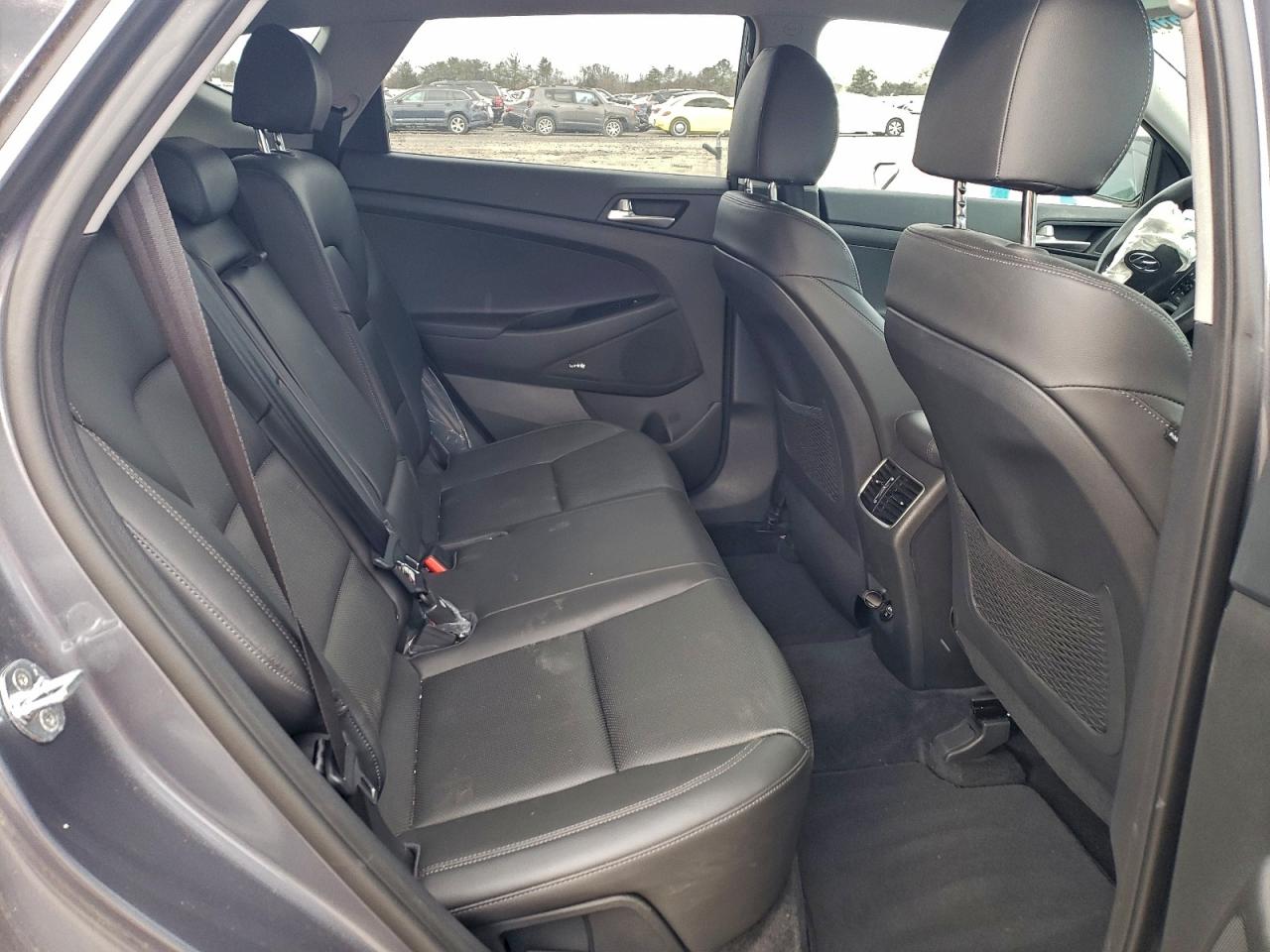 Hyundai TUCSON Limited Image 10