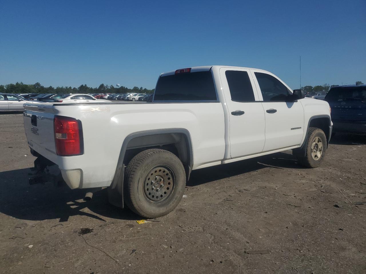 GMC Sierra K1500 Image 2