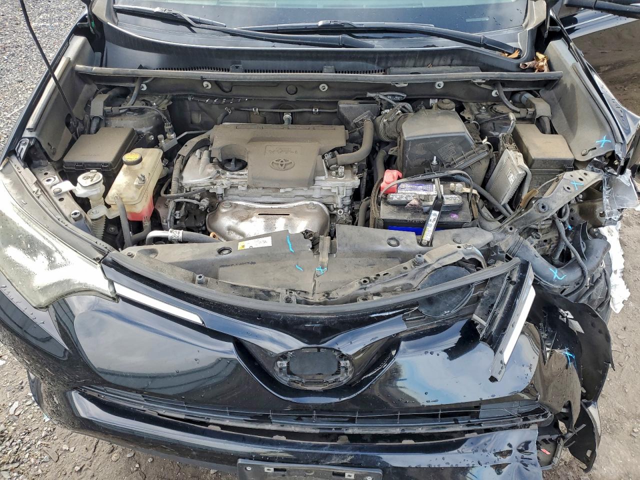 Toyota RAV4 Xle Image 12