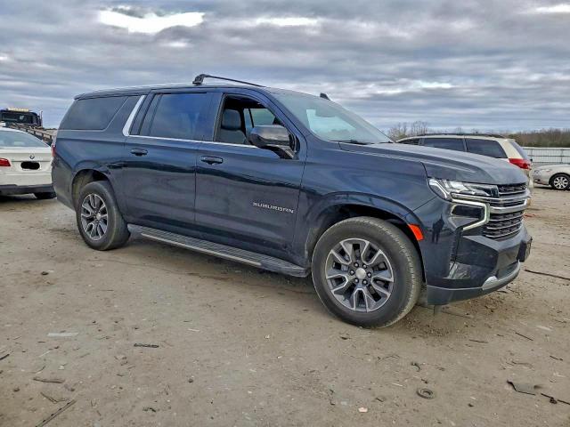 Chevrolet Suburban C1500 Lt Image 8