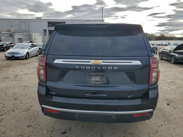 Chevrolet Suburban C1500 Lt Image 2