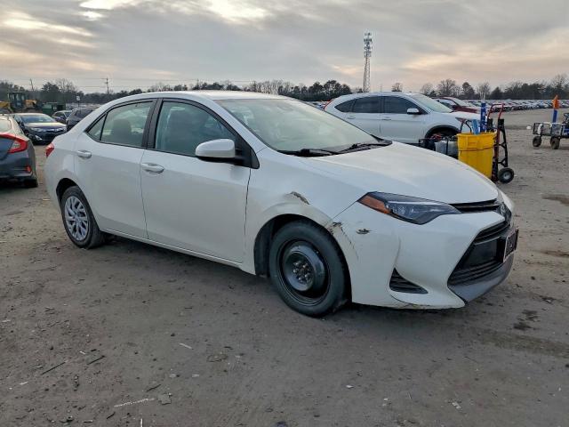 Toyota Corolla L Image 11