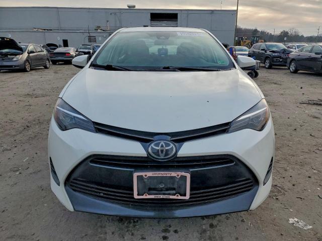 Toyota Corolla L Image 3