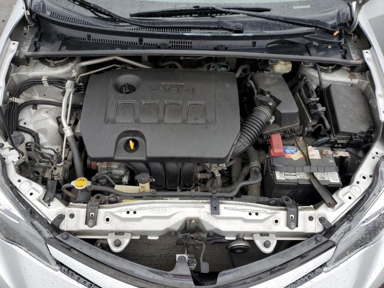 Toyota Corolla L Image 10