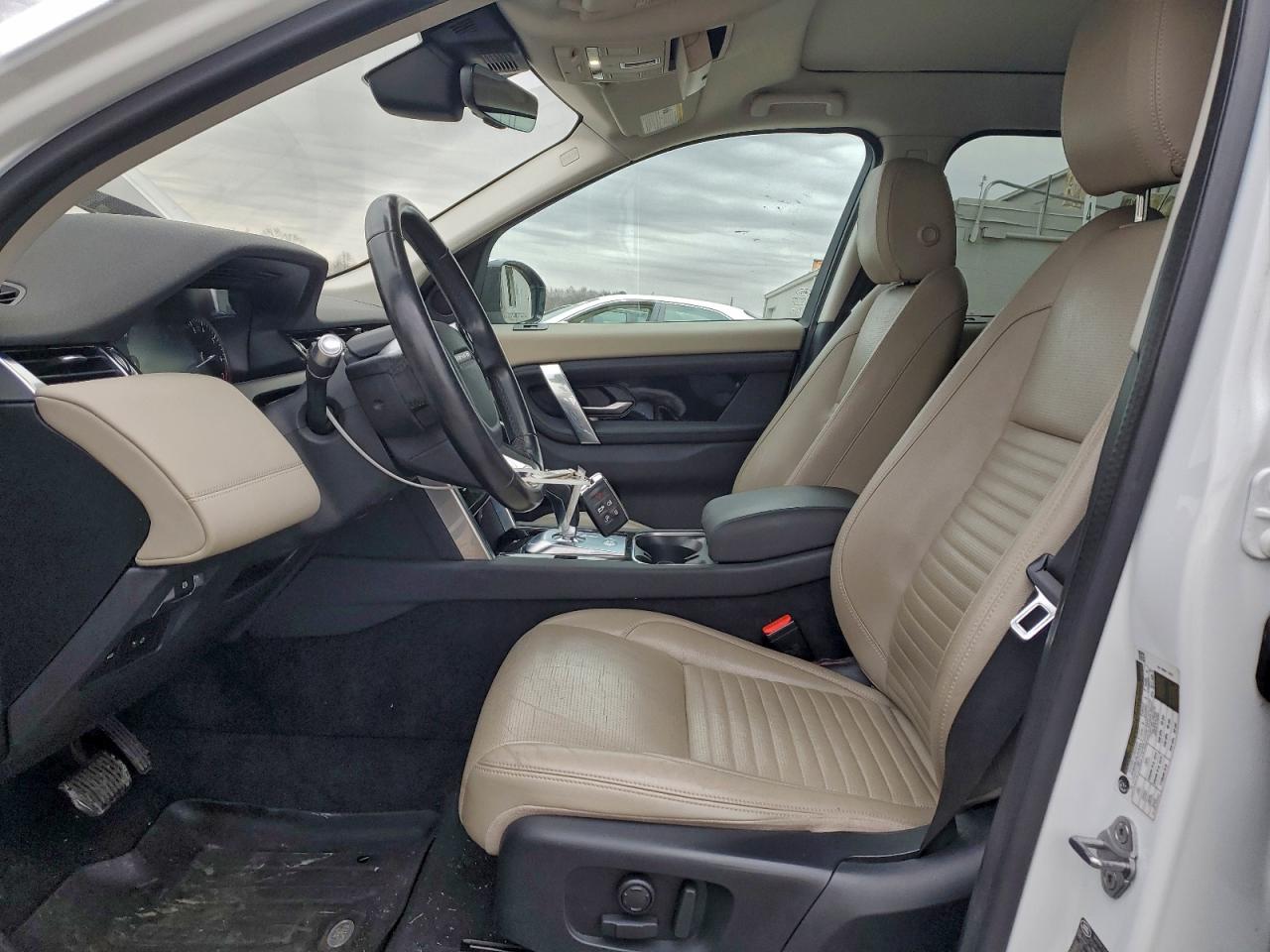 Land Rover Discovery S Image 8