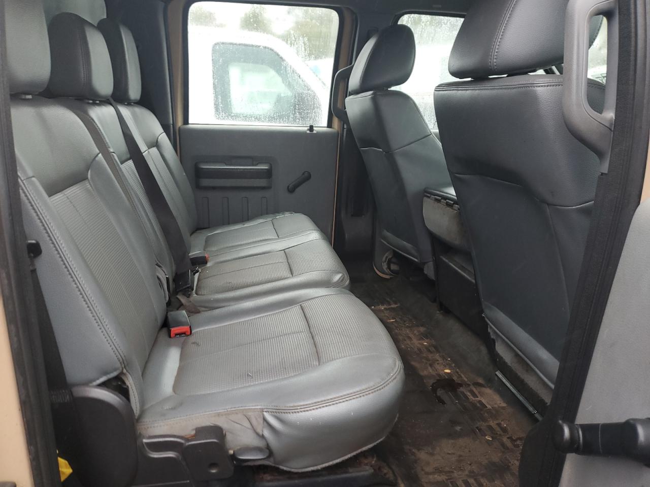 Ford F-450 Super Duty Image 6