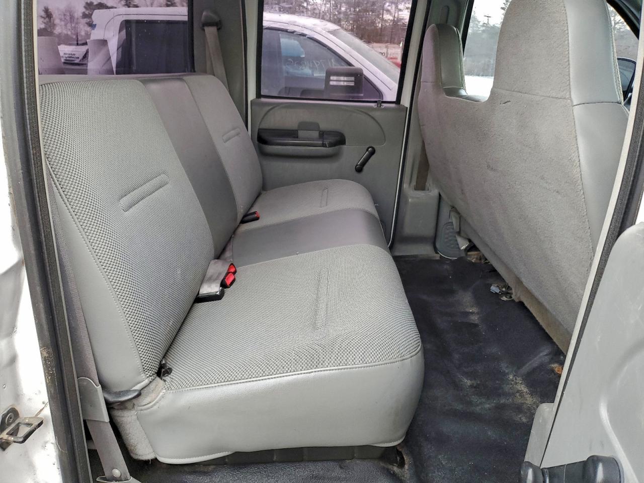 Ford F-250 Super Duty Image 11