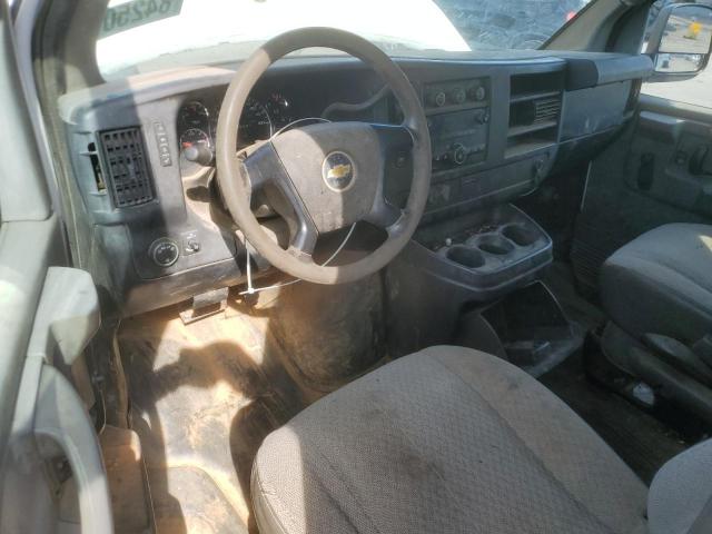 Chevrolet Express Image 10