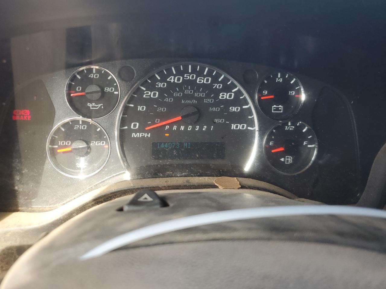 Chevrolet Express Image 6