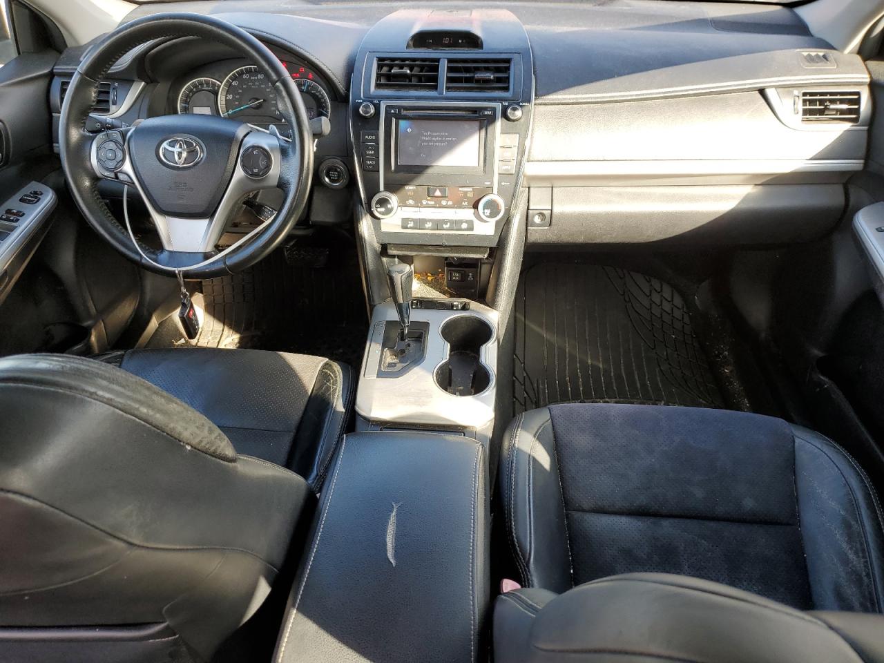 Toyota Camry Base Image 5