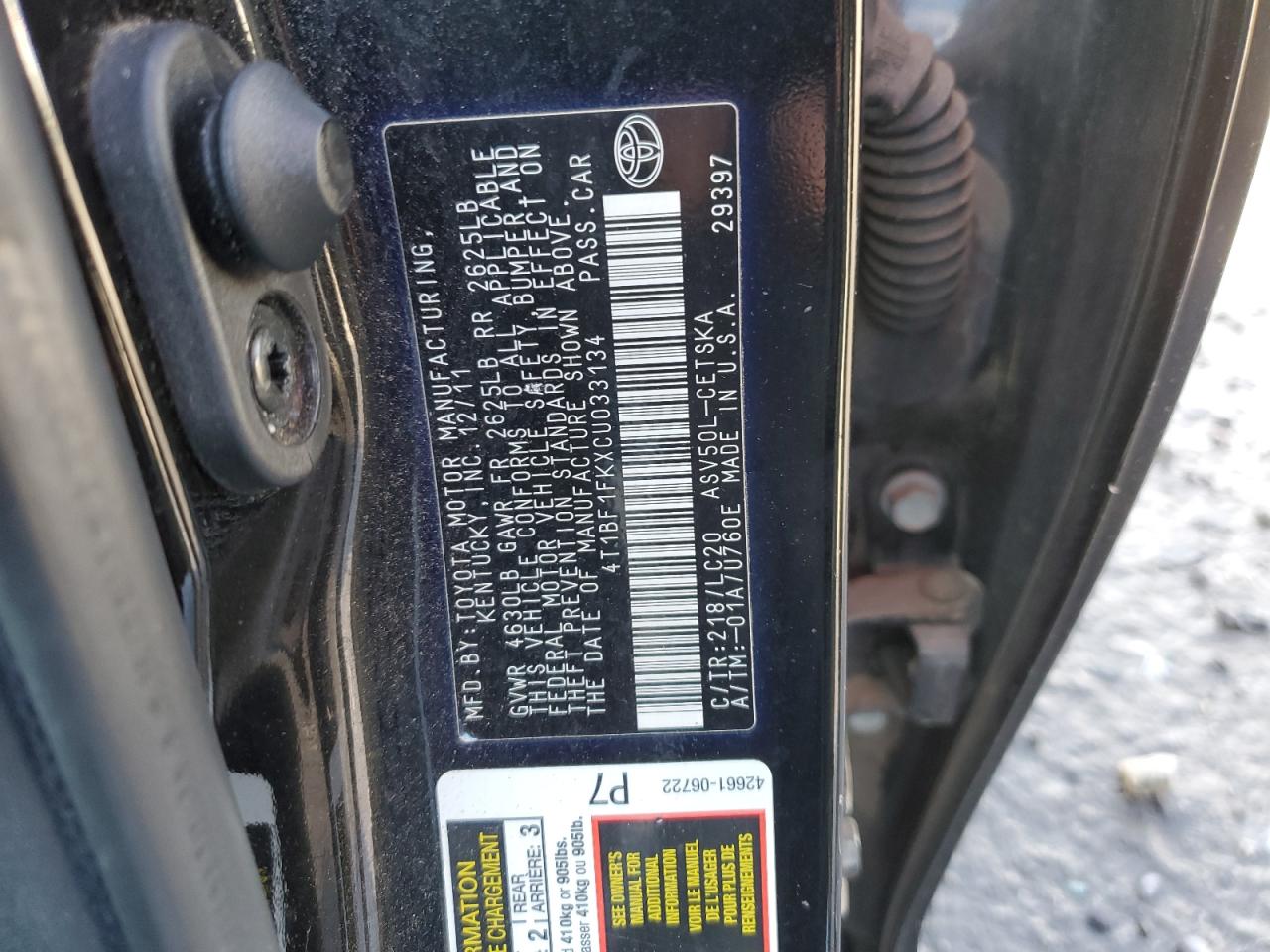 Toyota Camry Base Image 8