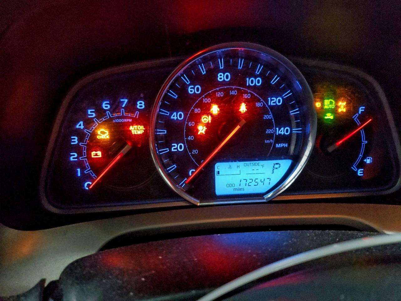 Toyota RAV4 Limited Image 10