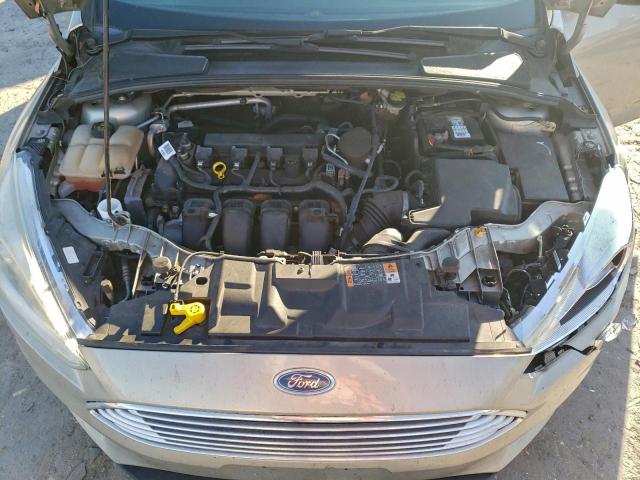 Ford Focus Titanium Image 11