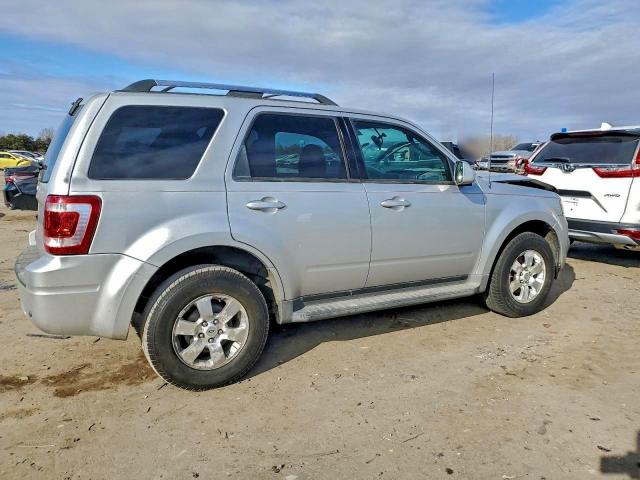 Ford Escape Limited Image 3