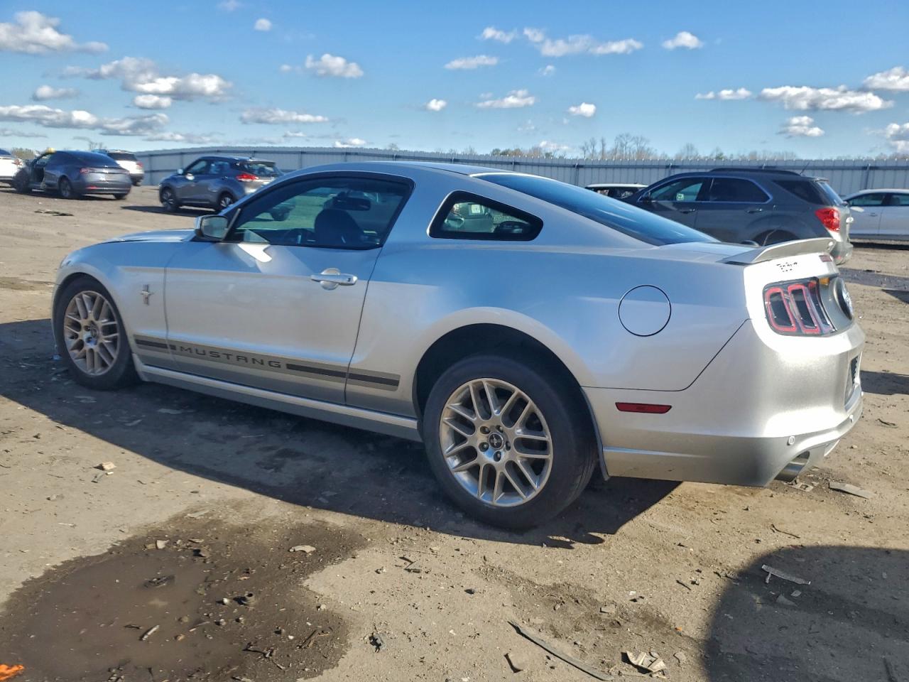 Ford Mustang Image 5