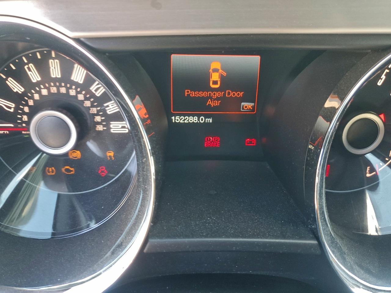 Ford Mustang Image 8