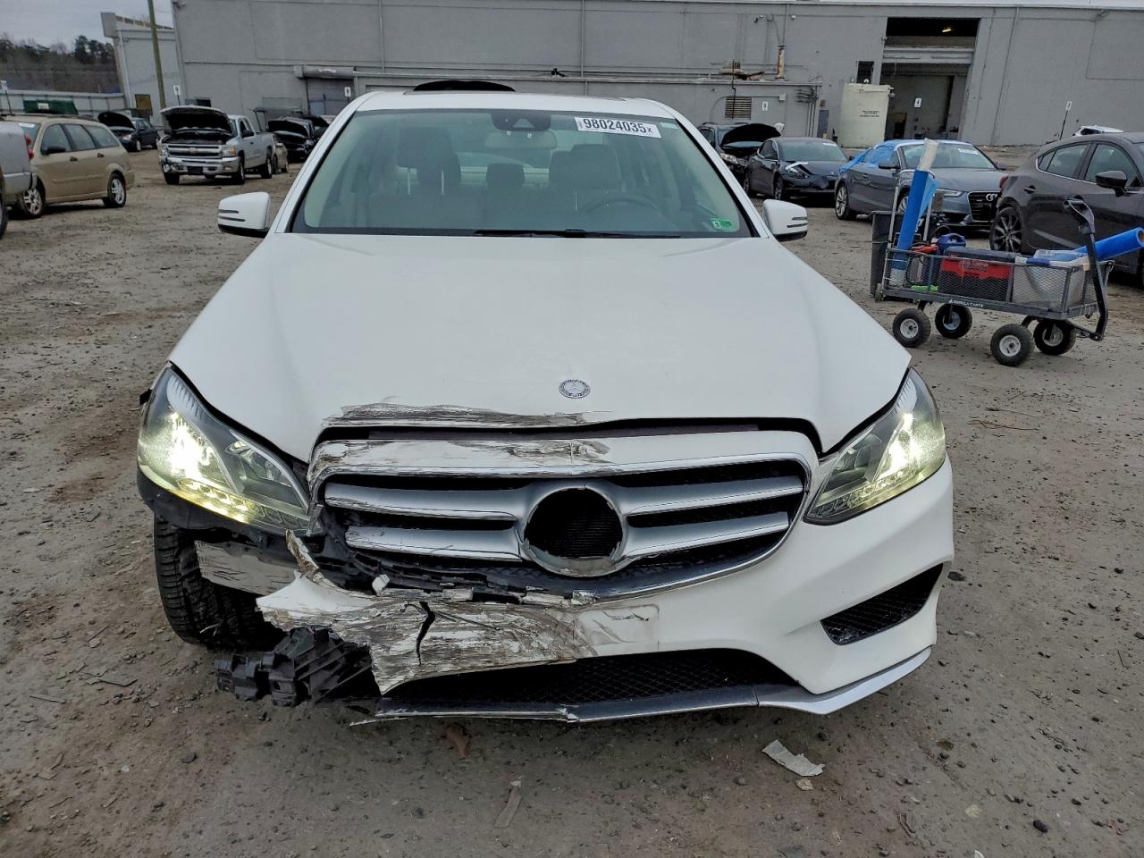 Mercedes-Benz E-Class 350 4matic Image 4