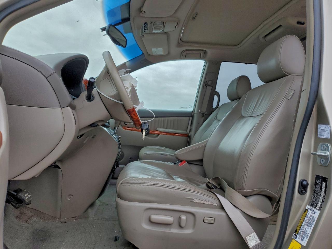 Toyota Sienna Xle Image 6