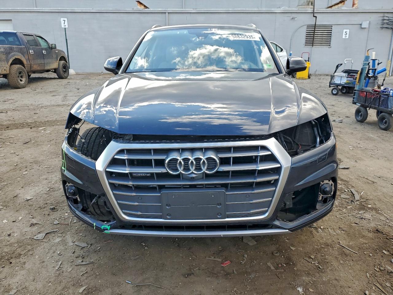 Audi Q5 Prestige Image 6