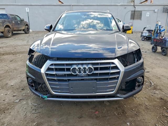 Audi Q5 Prestige Image 6