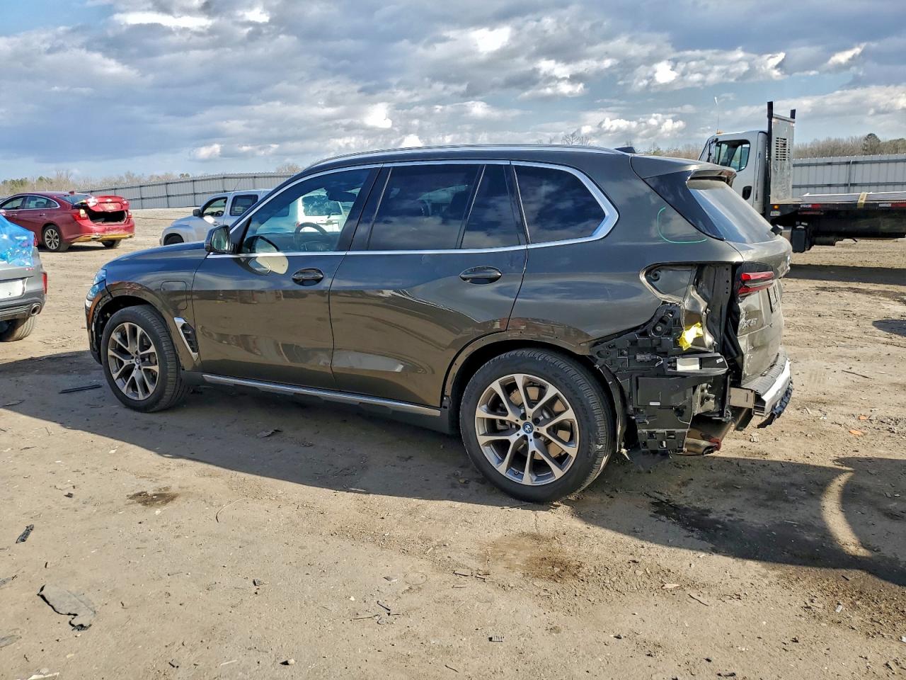 BMW X Series Xdrive50e Image 2