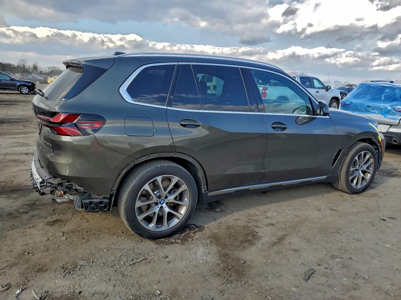 BMW X Series Xdrive50e Image 3