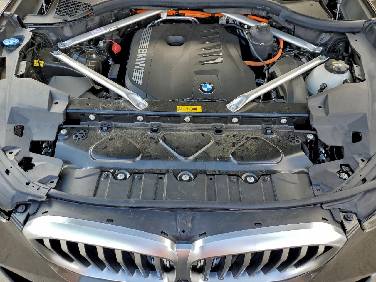 BMW X Series Xdrive50e Image 11