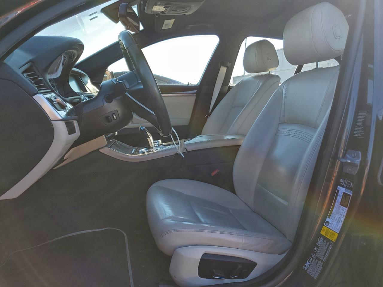 BMW 5 Series Xi Image 4