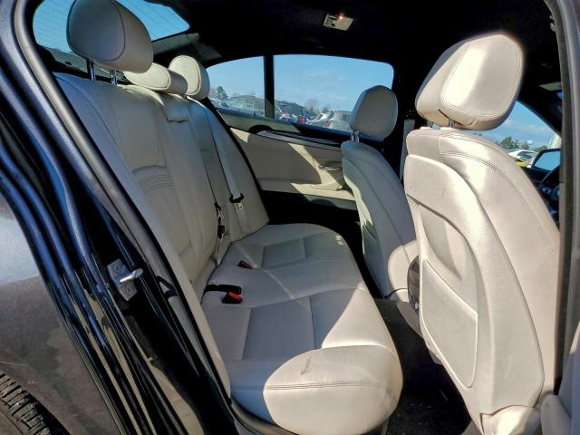 BMW 5 Series Xi Image 8