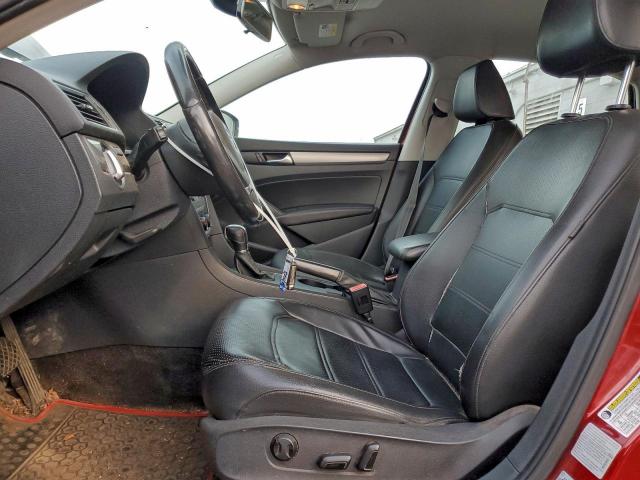 Volkswagen Passat S Image 11