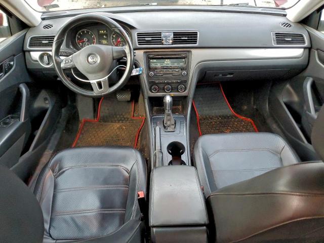 Volkswagen Passat S Image 2