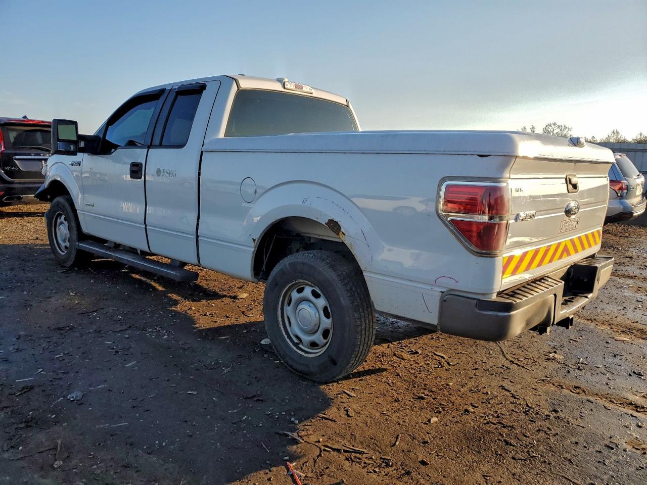 Ford F-150 Super Cab Image 12