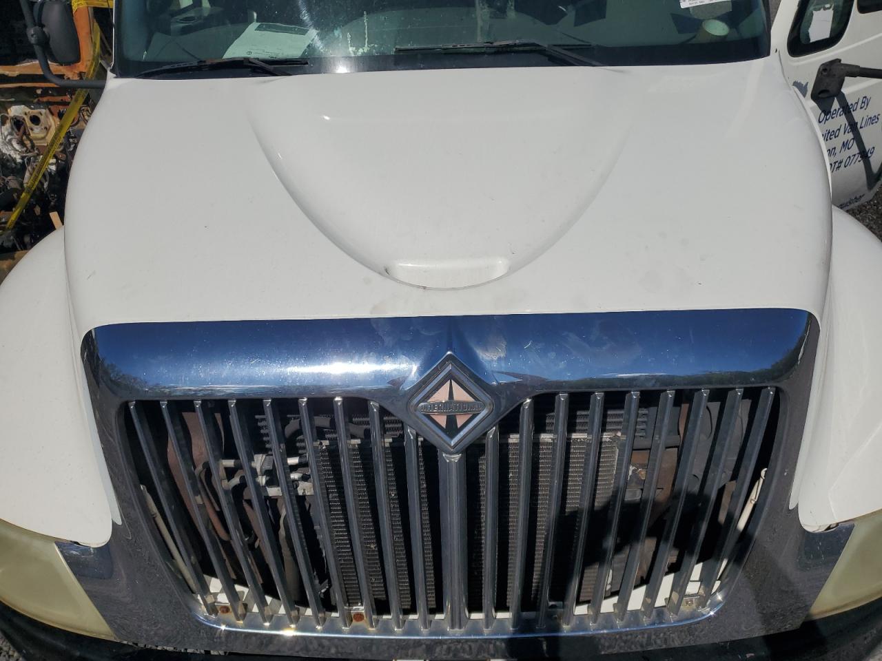 International 4300 4300 Image 7