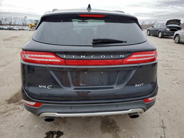 Lincoln MKC Premiere Image 2