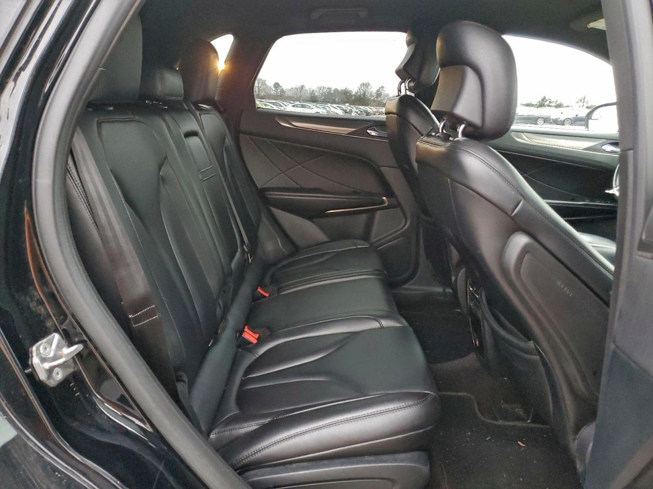 Lincoln MKC Premiere Image 11