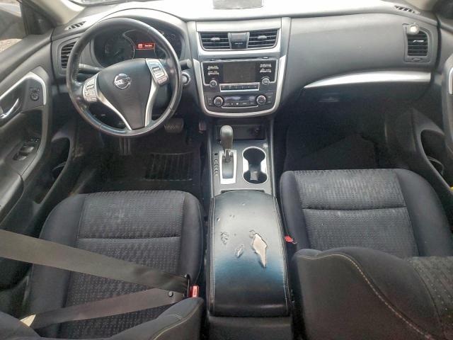 Nissan Altima 2.5 Image 6