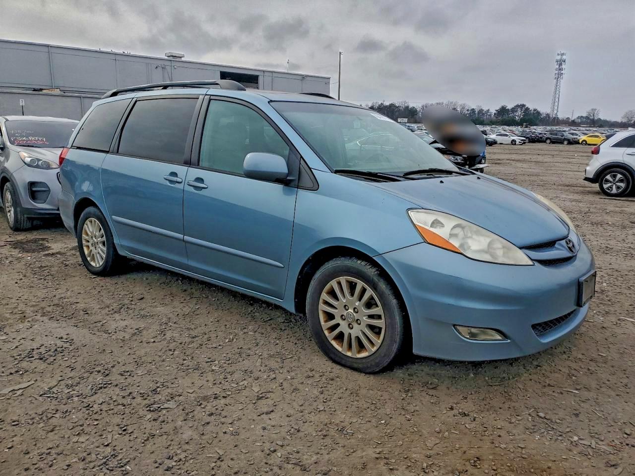 Toyota Sienna Xle Image 12