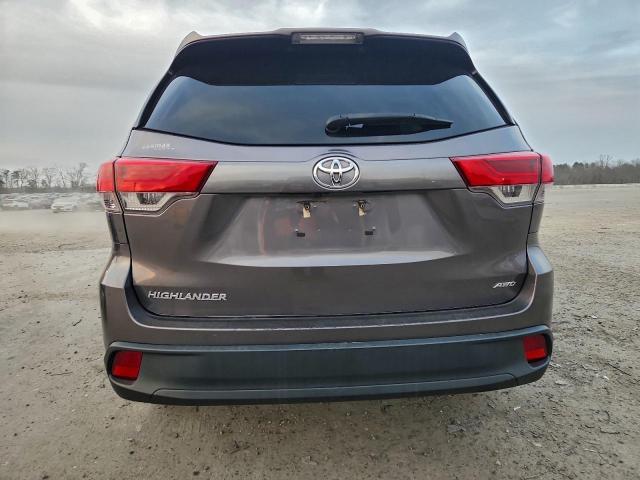 Toyota Highlander Le Image 4