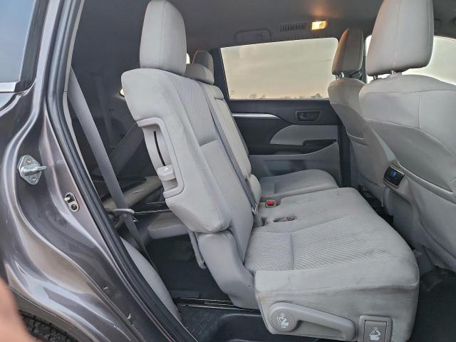 Toyota Highlander Le Image 9