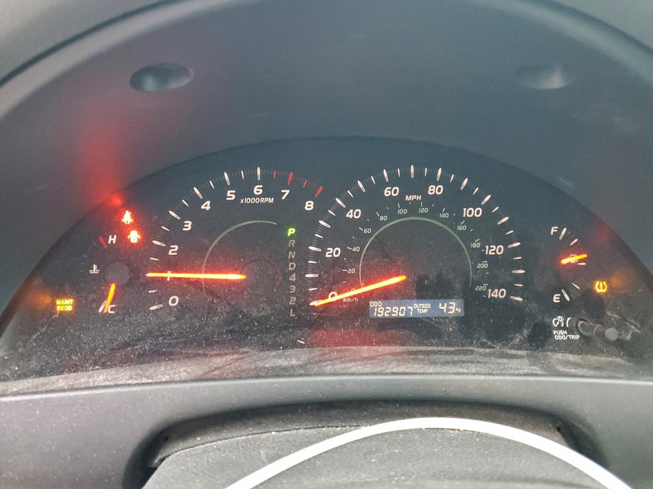 Toyota Camry Ce Image 8