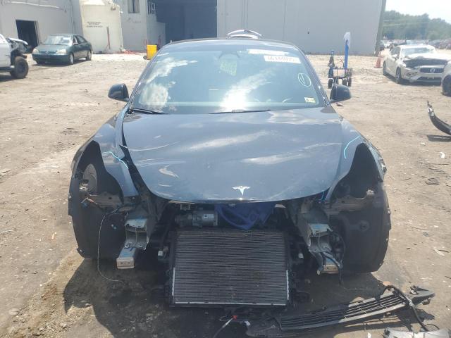 Tesla Model 3 Image 7