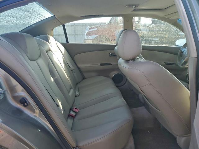 Nissan Altima Se Image 10