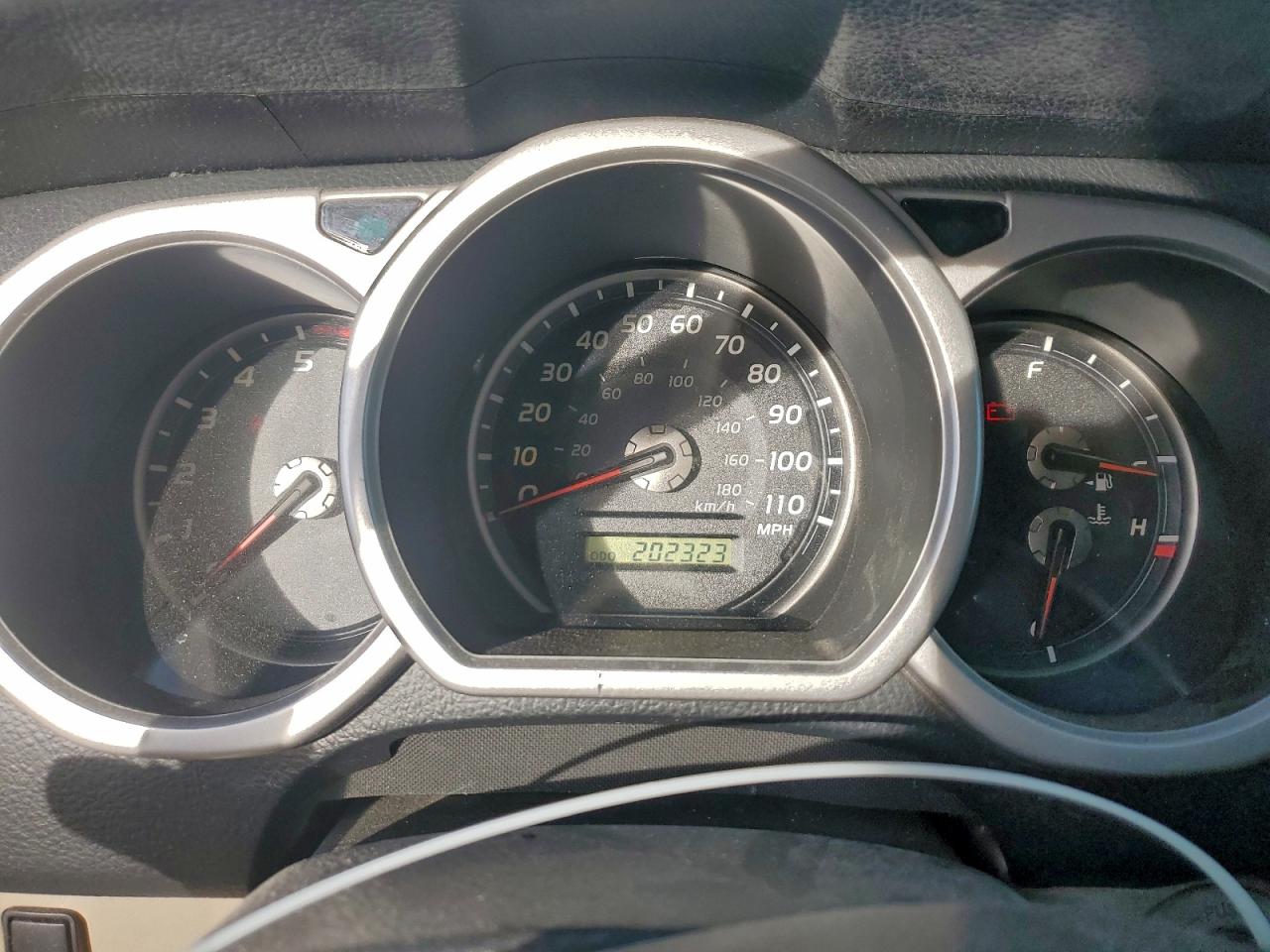 Toyota 4Runner Limited Image 7