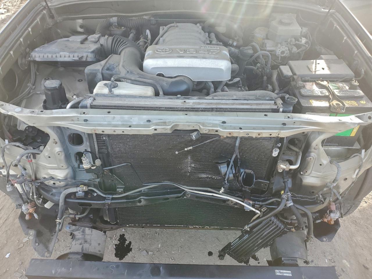 Toyota 4Runner Limited Image 13