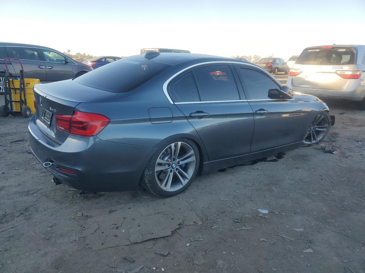 BMW 3 Series Xi Image 3