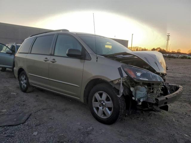 Toyota Sienna Ce Image 4