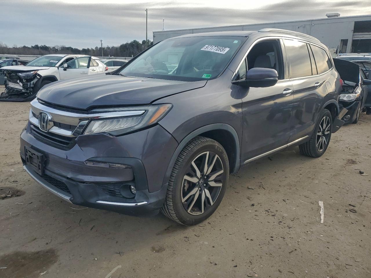 Honda Pilot Touring Image 1