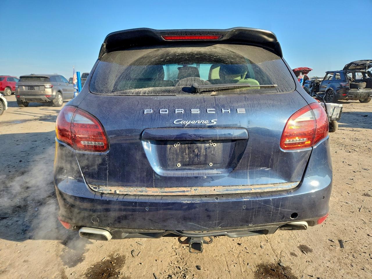 Porsche Cayenne S Image 2